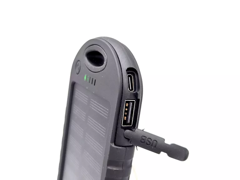 powerbank-solarny-5000-mah-usb-c-2usb-czarny-pojemnosc-akumulatora-5000