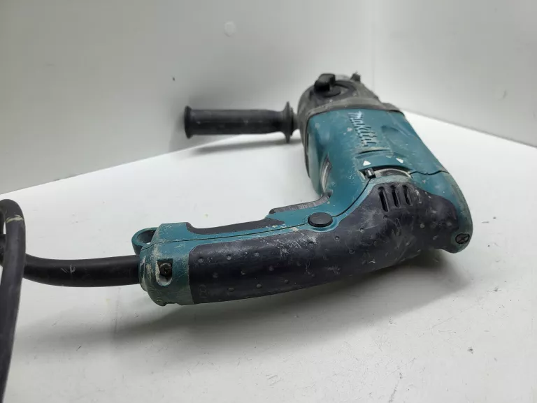 mlotowiertarka-makita-hr2470-energia-udaru-270