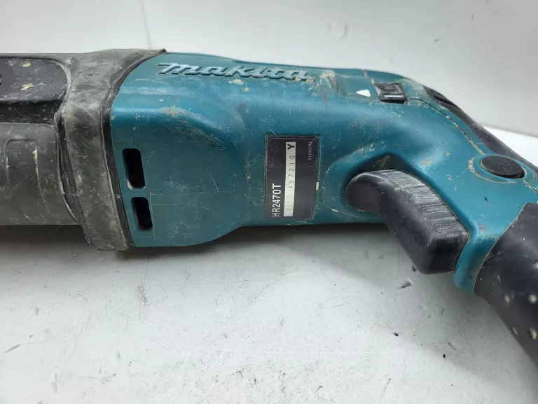 mlotowiertarka-makita-hr2470-stan-11323-2