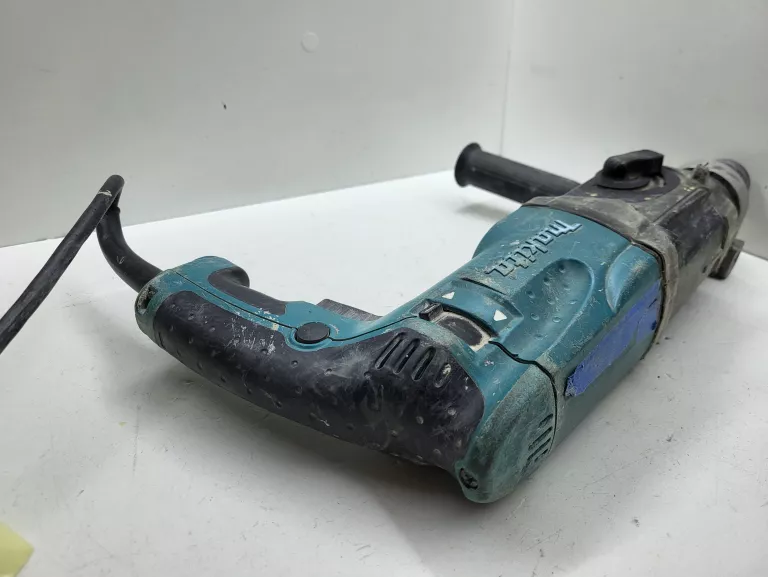 mlotowiertarka-makita-hr2470-typ-uchwytu-128474-1