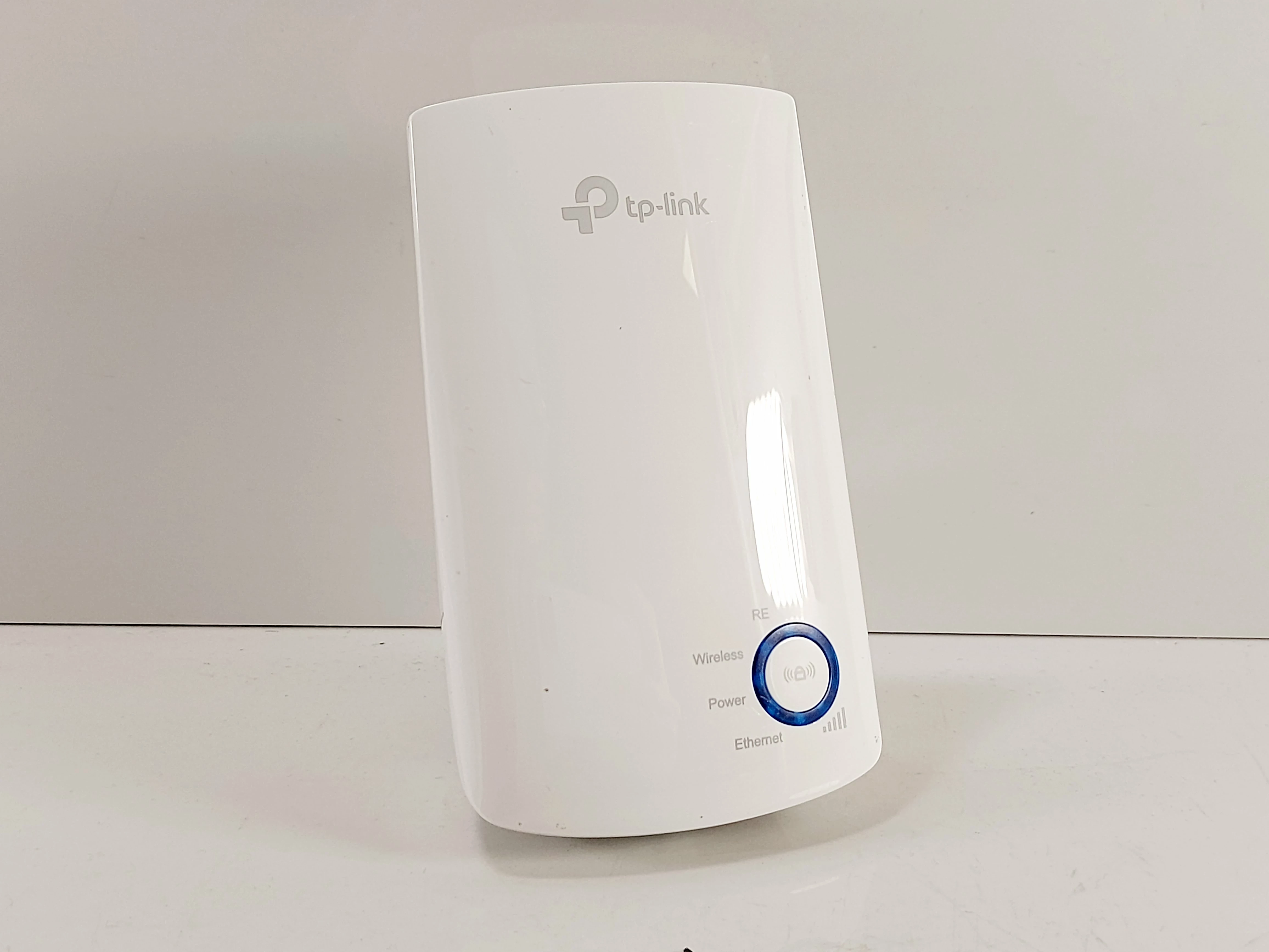 wzmacniacz-sygnalu-powerline-wifi-1gbps-tp-link-tl-wa850re-starolecka-63-poznan-x