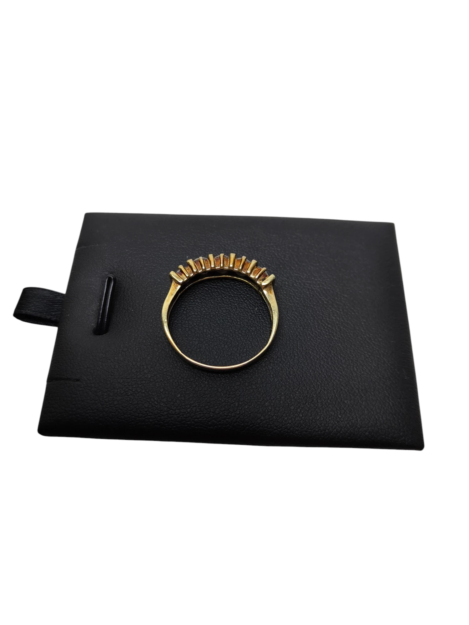 wyrob-jubilerski-uzywany-pierscionek-material-15835-2