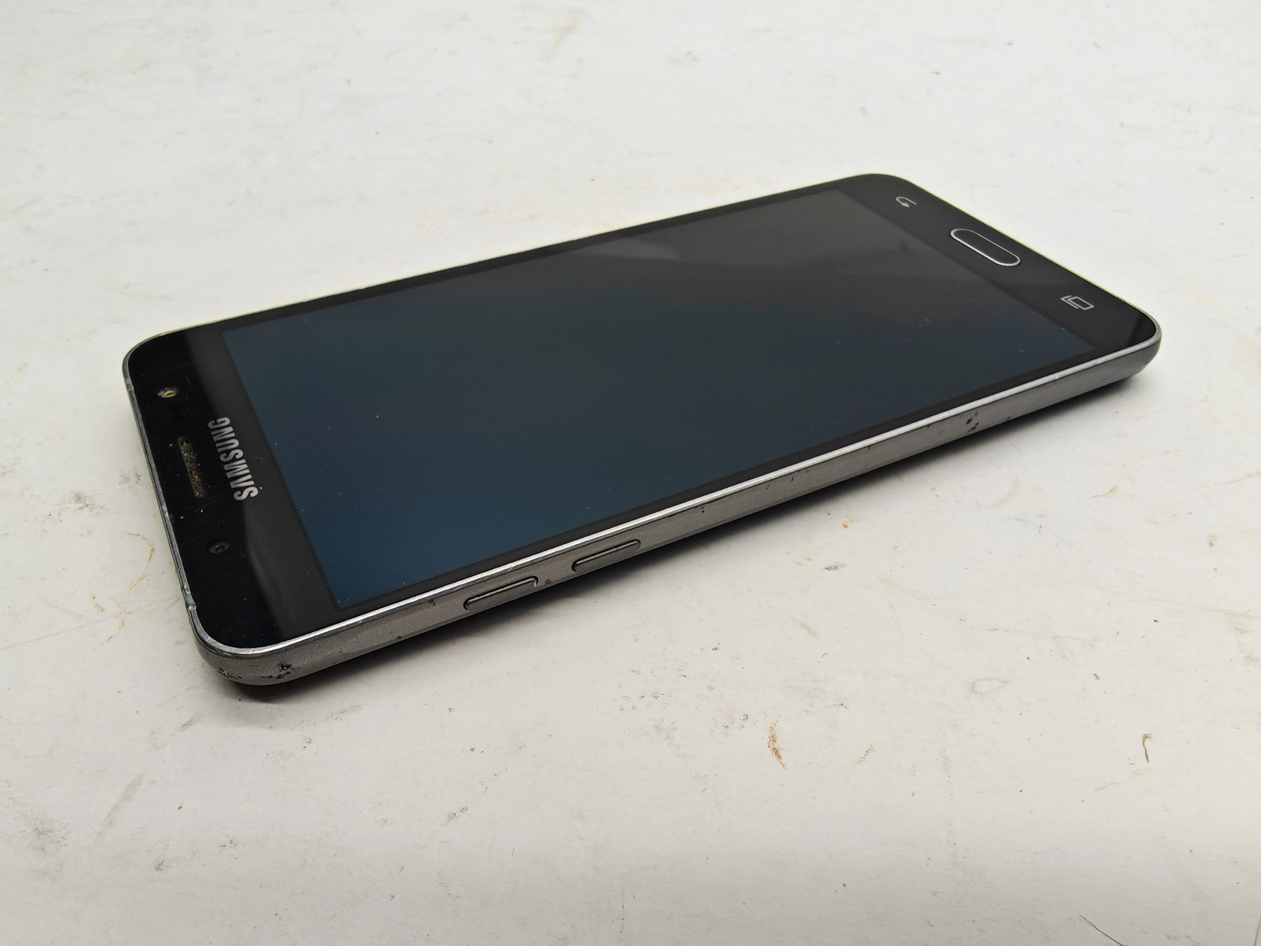 samsung-j5-2016-216gb-13mp-3100mah-52-kod-producenta-sm-j510fzknxeo