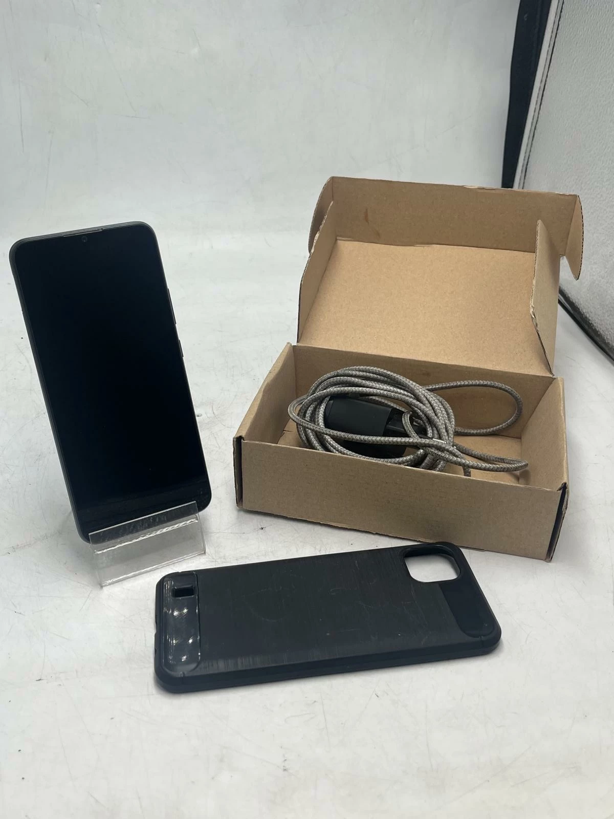 telefon-realme-c11-2021-322-gb-lad-ean-gtin-6941399020139