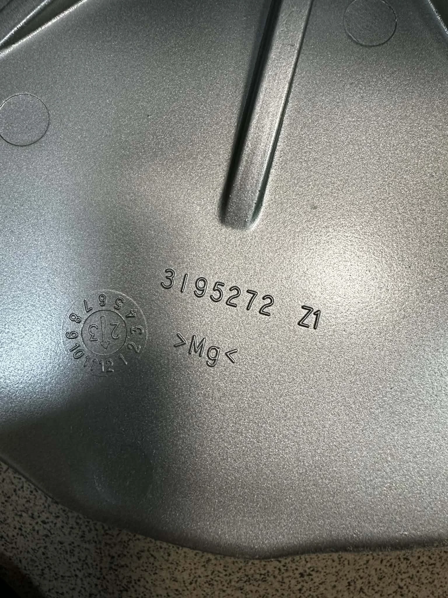 pilarka-pila-tarczowa-makita-hs0600-255-270mm-2000w-super-stan-maksymalna-moc-200000