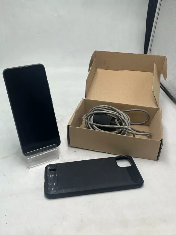 telefon-realme-c11-2021-322-gb-lad-ean-gtin-6941399020139