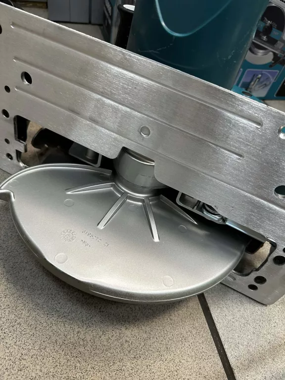 pilarka-pila-tarczowa-makita-hs0600-255-270mm-2000w-super-stan-predkosc-obrotowa-430000