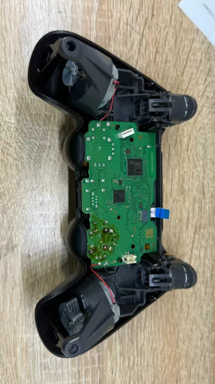 konsola-playstation-4-slim-1tb-cuh-2216b-zestaw-waga-produktu-210