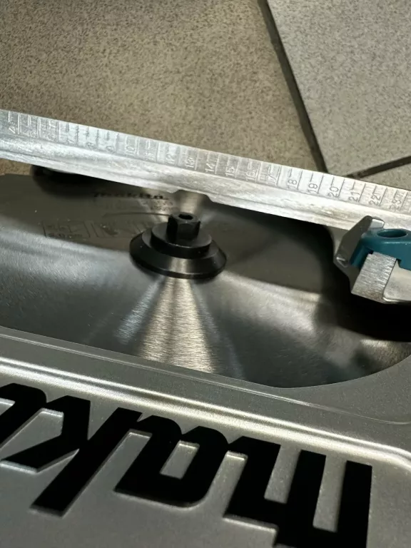 pilarka-pila-tarczowa-makita-hs0600-255-270mm-2000w-super-stan-srednica-tarczy-27000