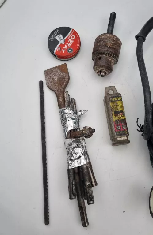 mlotowiertarka-makita-hr2630-walizka-ean-gtin-0088381687300