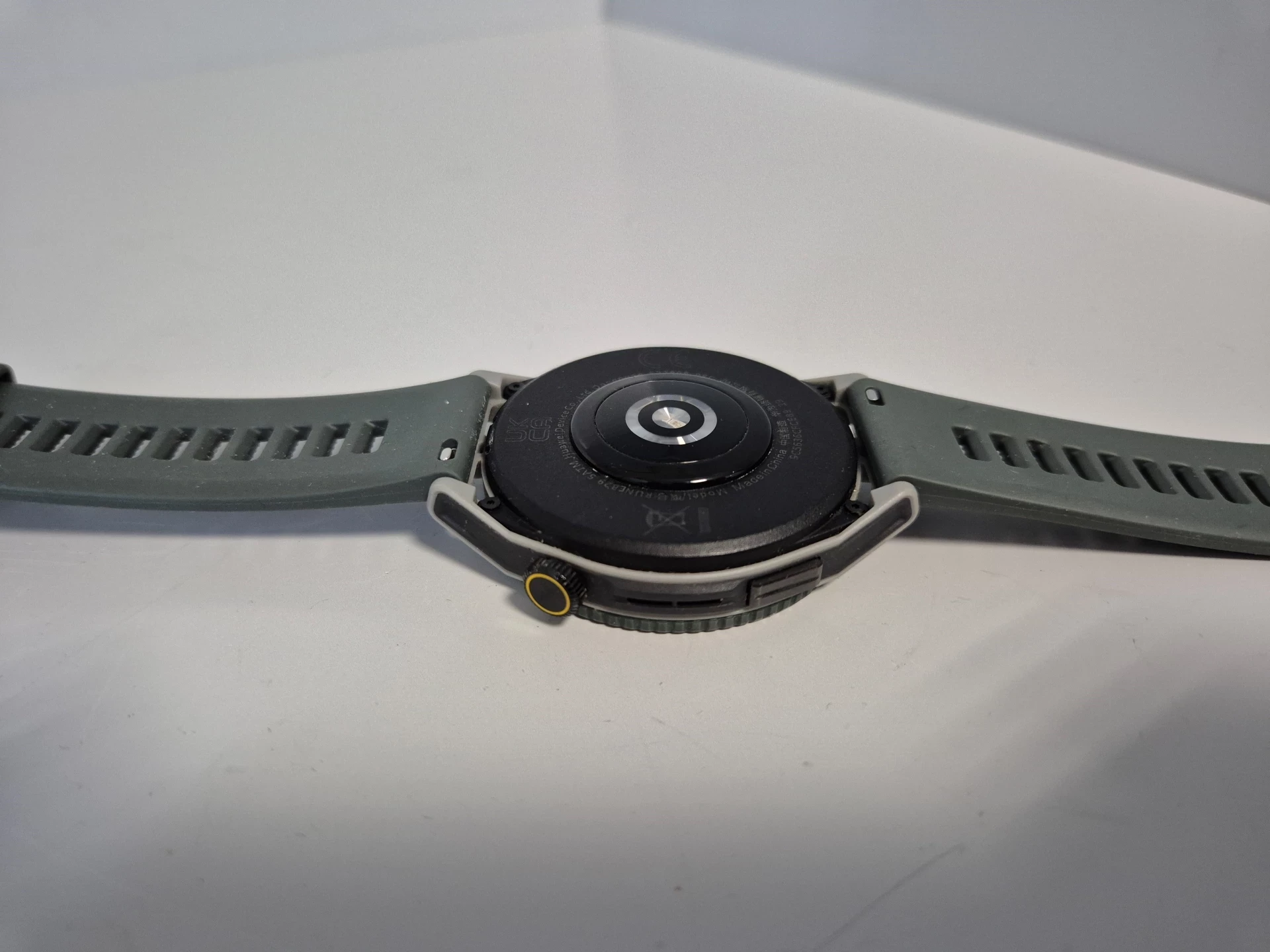 smartwatch-huawei-watch-gt-3-se-model-249460-1743378