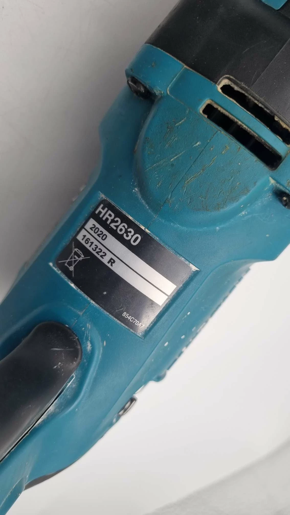 mlotowiertarka-makita-hr2630-walizka-energia-udaru-240