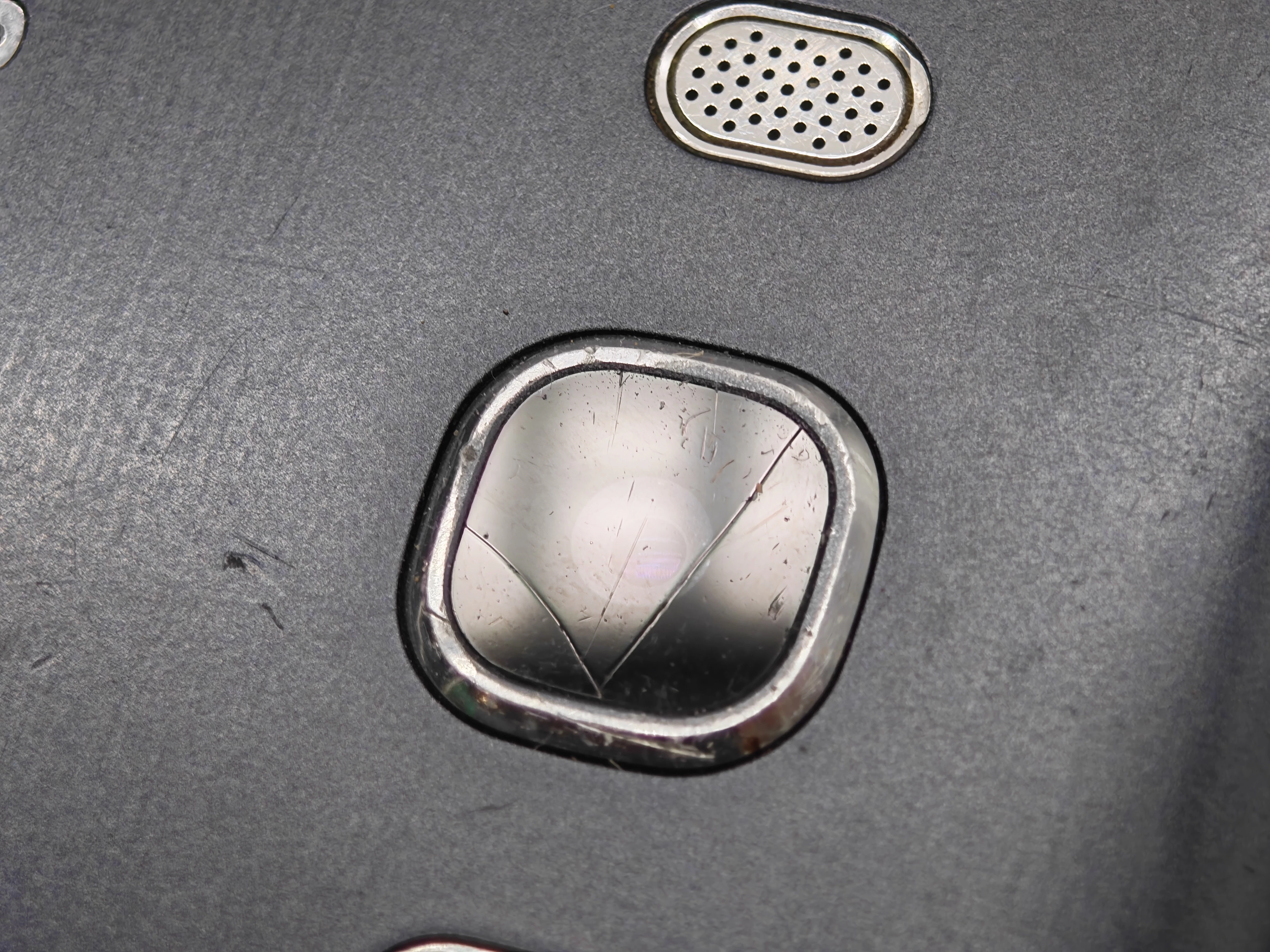 samsung-j5-2016-216gb-13mp-3100mah-52-przekatna-ekranu-520