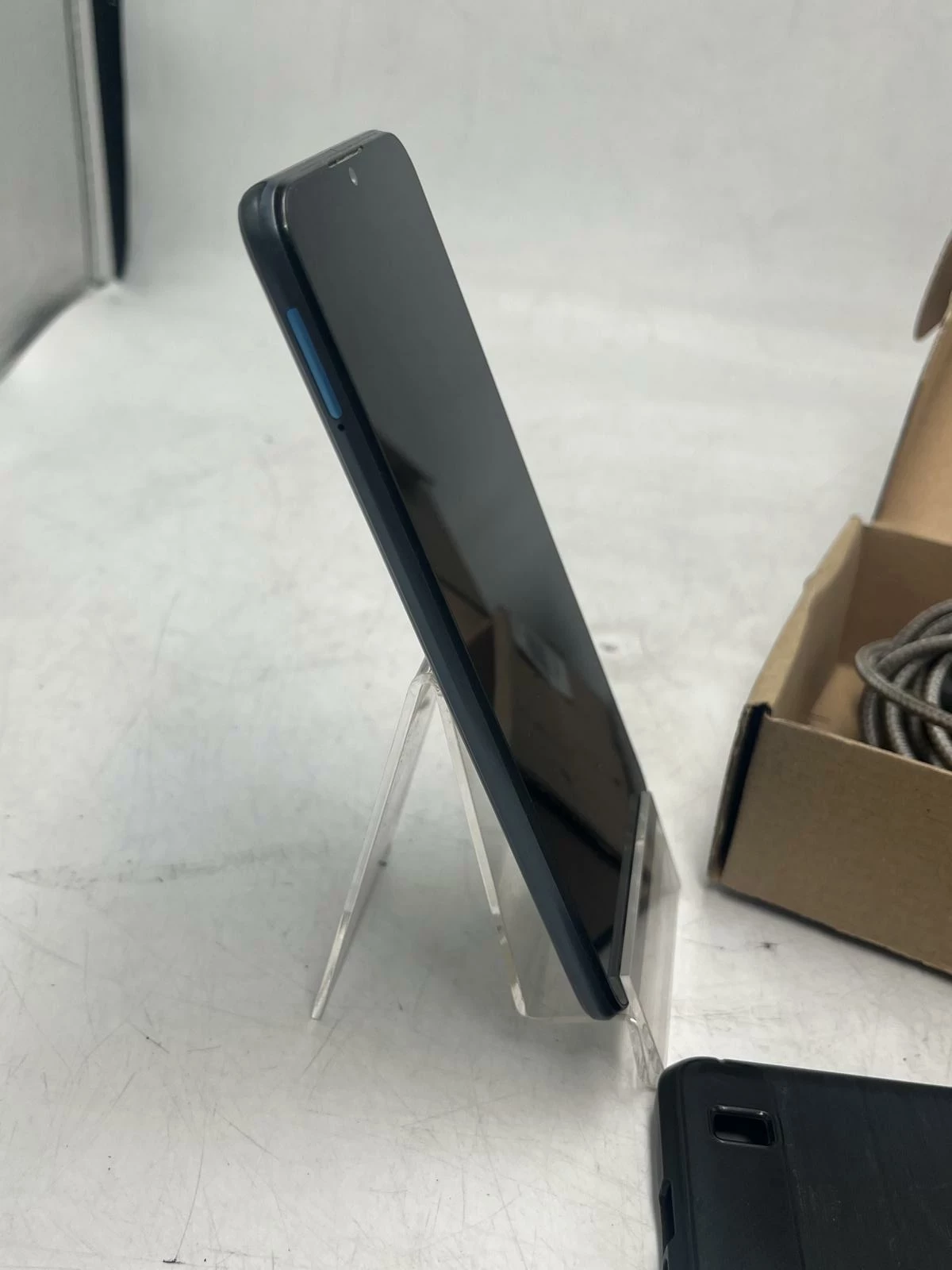 telefon-realme-c11-2021-322-gb-lad-stan-11323-2