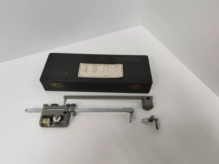 planimetr-biegunowy-reiss-1951-jagiellonska-14-sanok-tsc2-spj