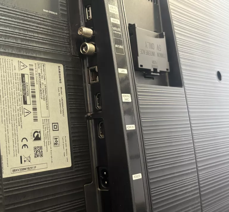 telewizor-samsung-ue50nu7092-50-led-4k-smart-tv-dvb-t2-50hz-ean-gtin-8801643309459