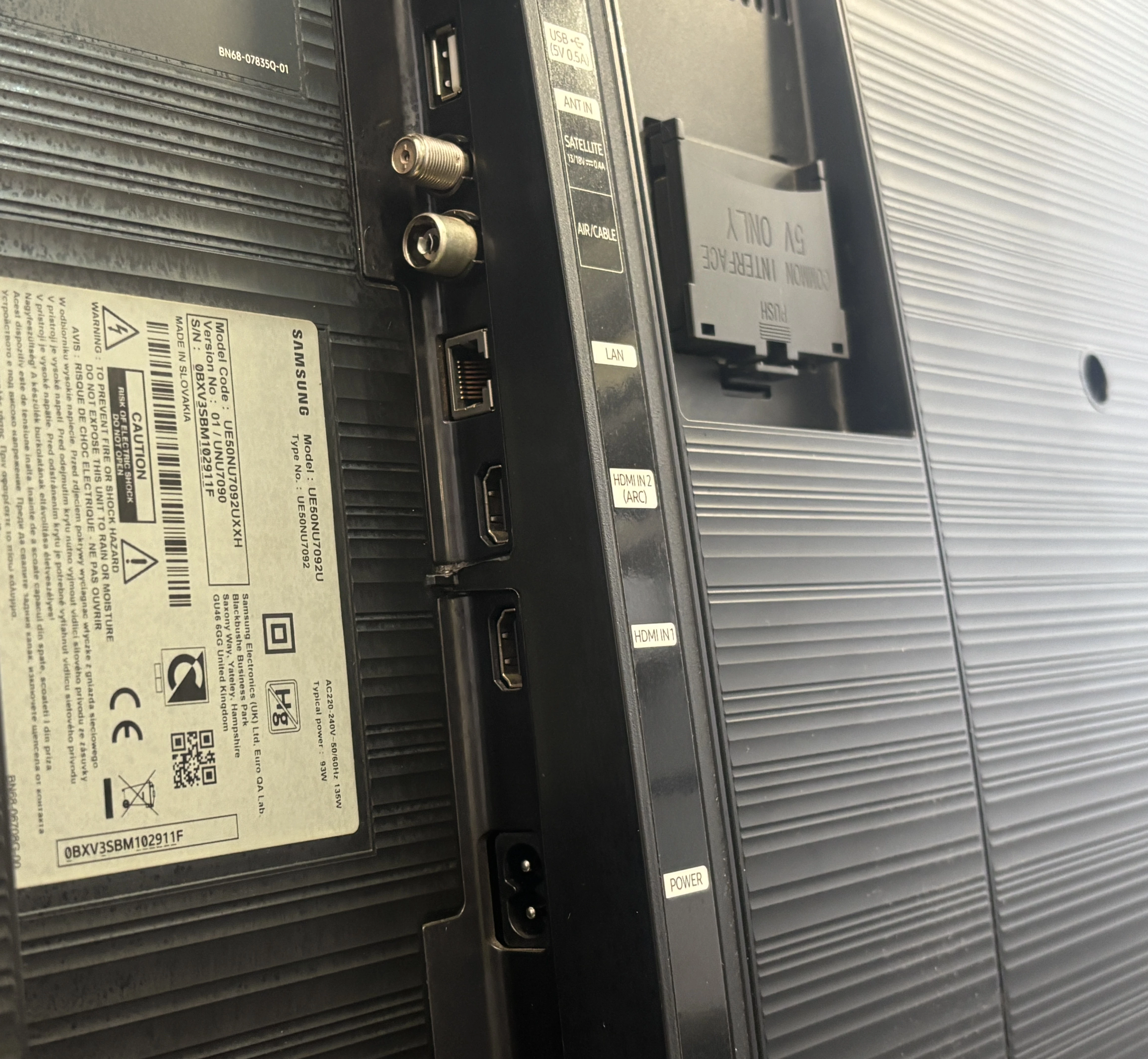 telewizor-samsung-ue50nu7092-50-led-4k-smart-tv-dvb-t2-50hz-ean-gtin-8801643309459