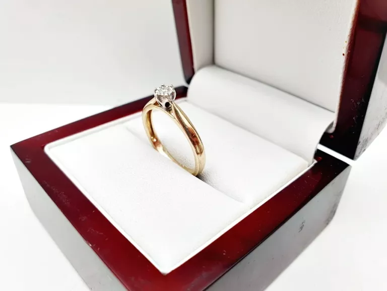 delikatny-klasyczny-zloty-pierscionek-z-brylantem-p585-14ct-177g-r13-rodzaj-2205-2