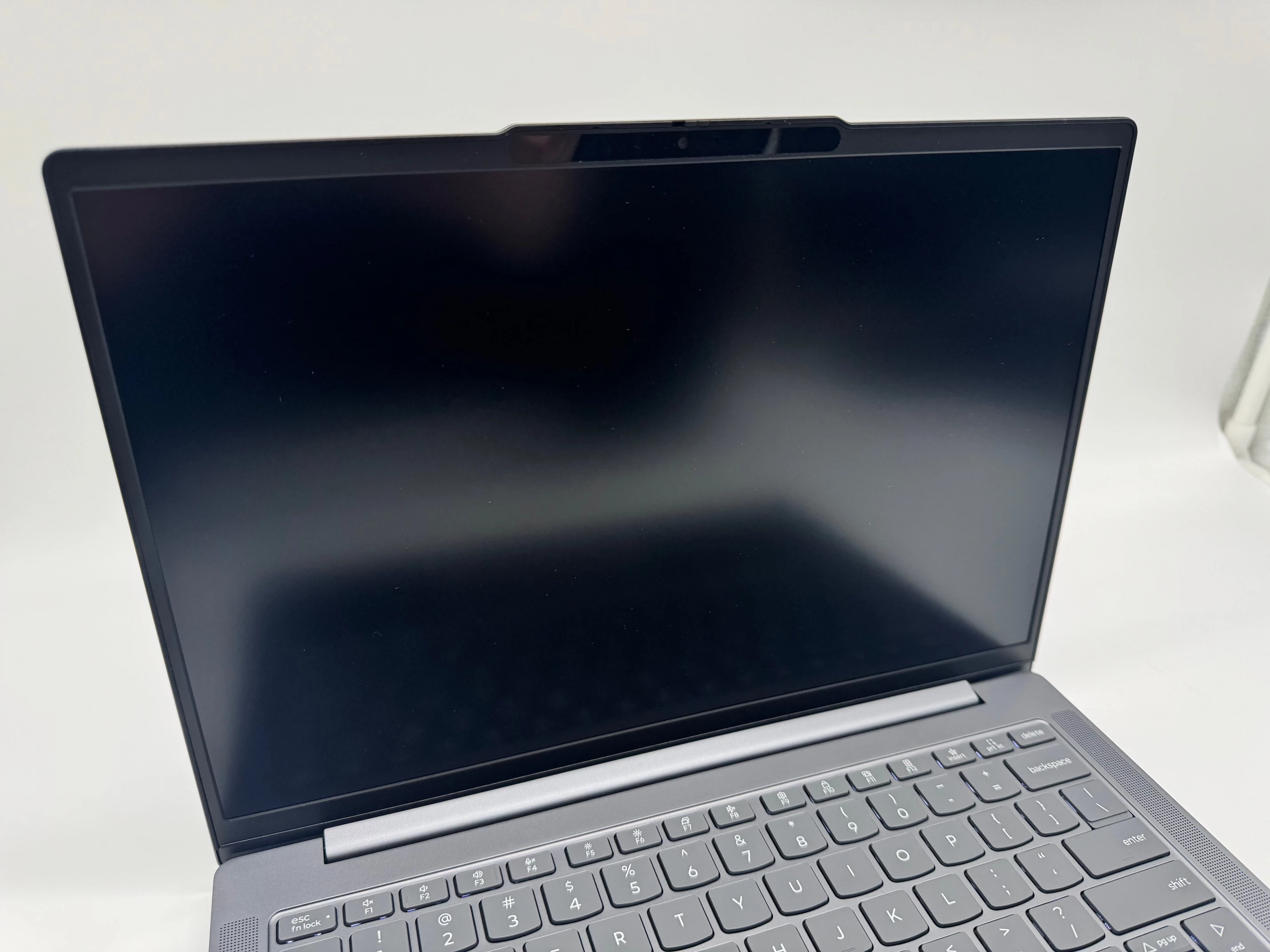 laptop-lenovo-ideapad-slim-5-14irh10-16gb-1tb-ssd-i5-13gen-kpl-gw-stan-11323-2