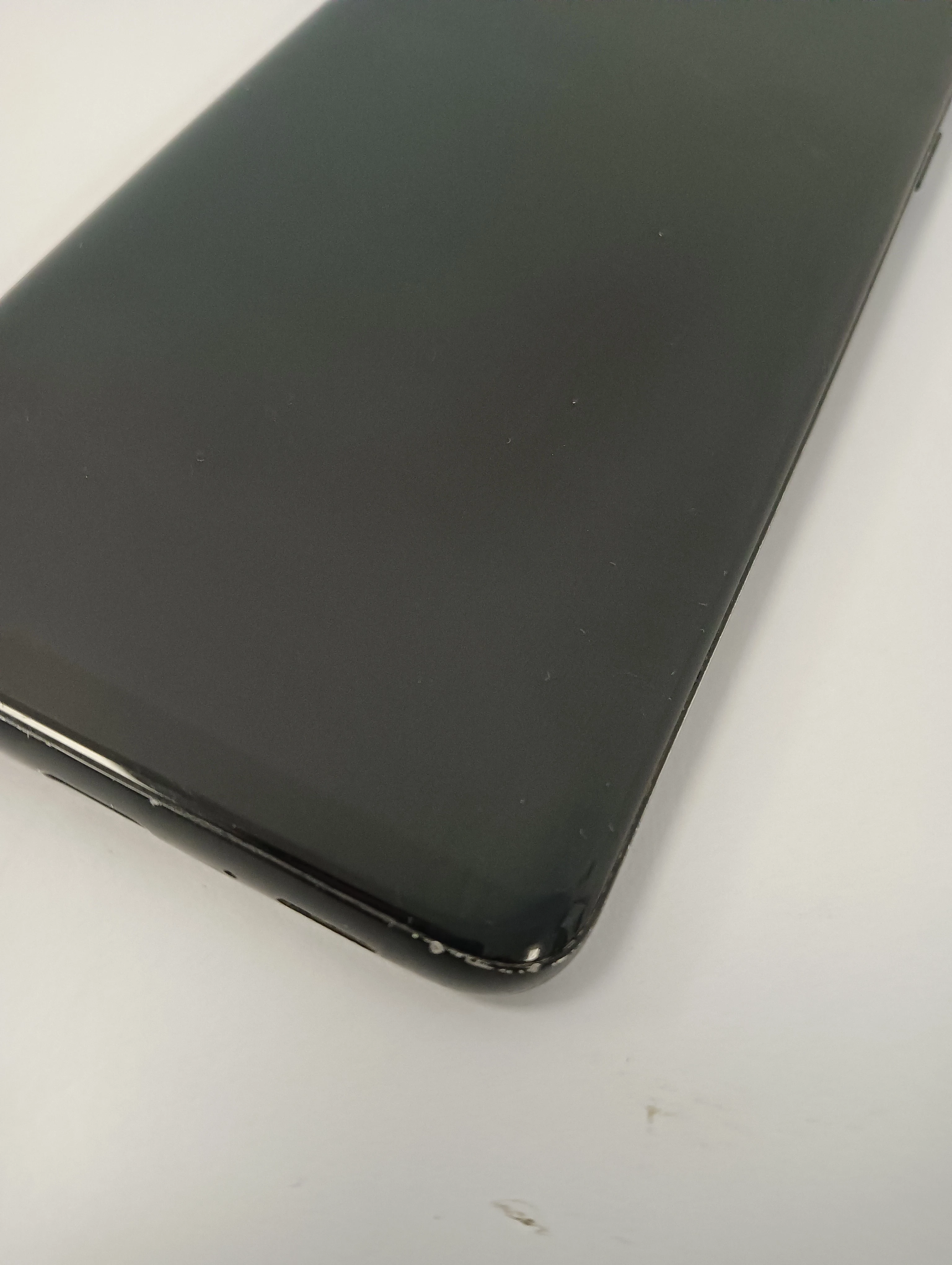 telefon-samsung-galaxy-s9-stan-11323-2