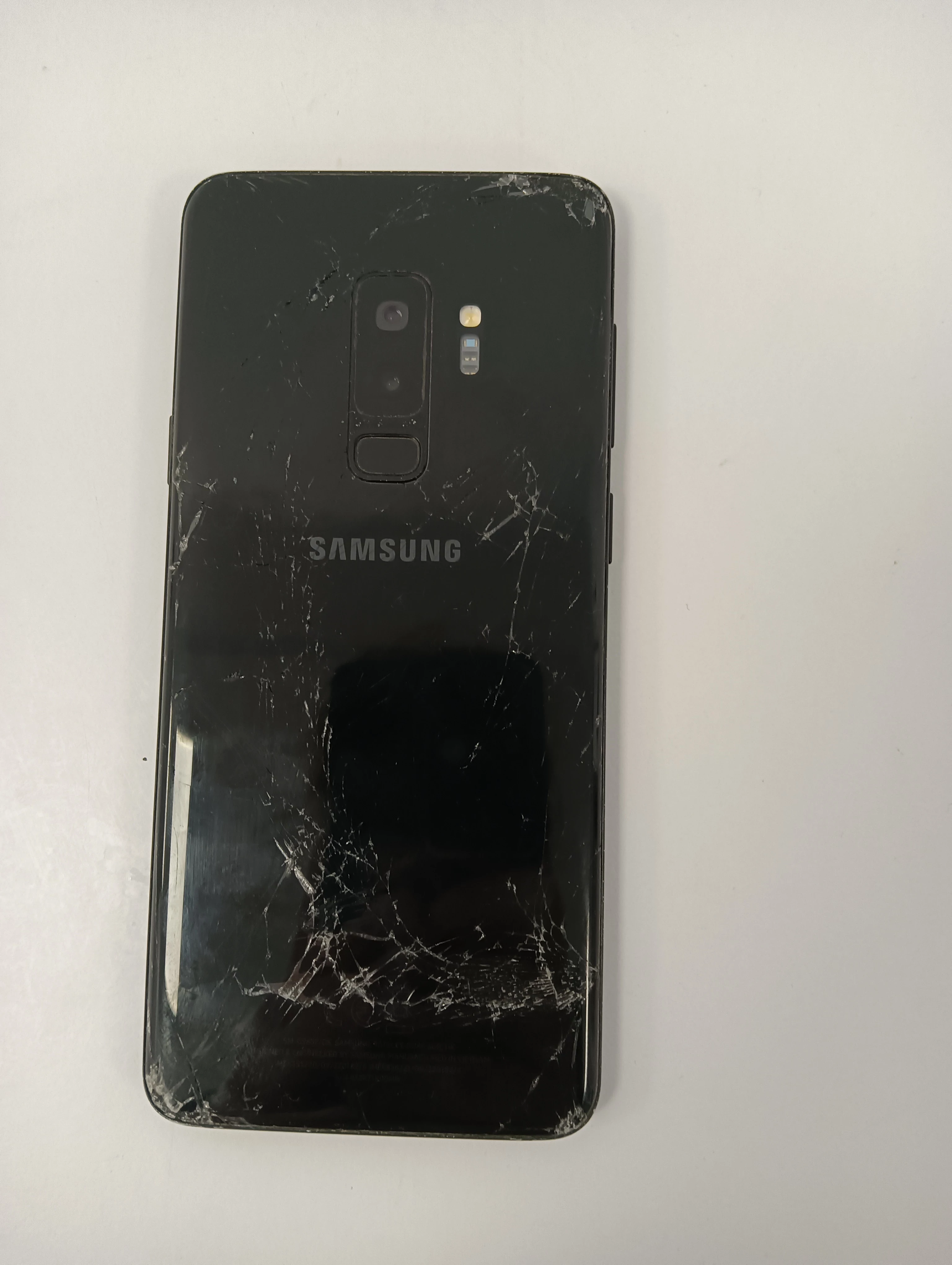telefon-samsung-galaxy-s9-wbudowana-pamiec-202869-214193