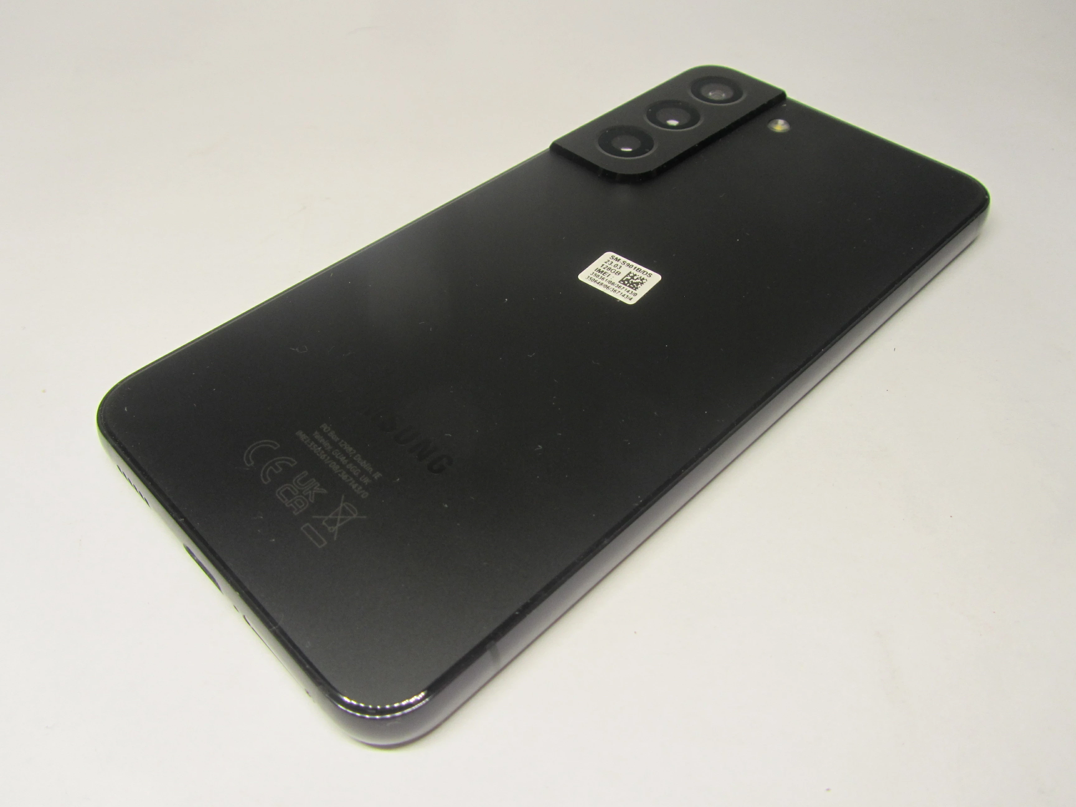 samsung-galaxy-s22-8128gb-zestaw-typ-202685-212929