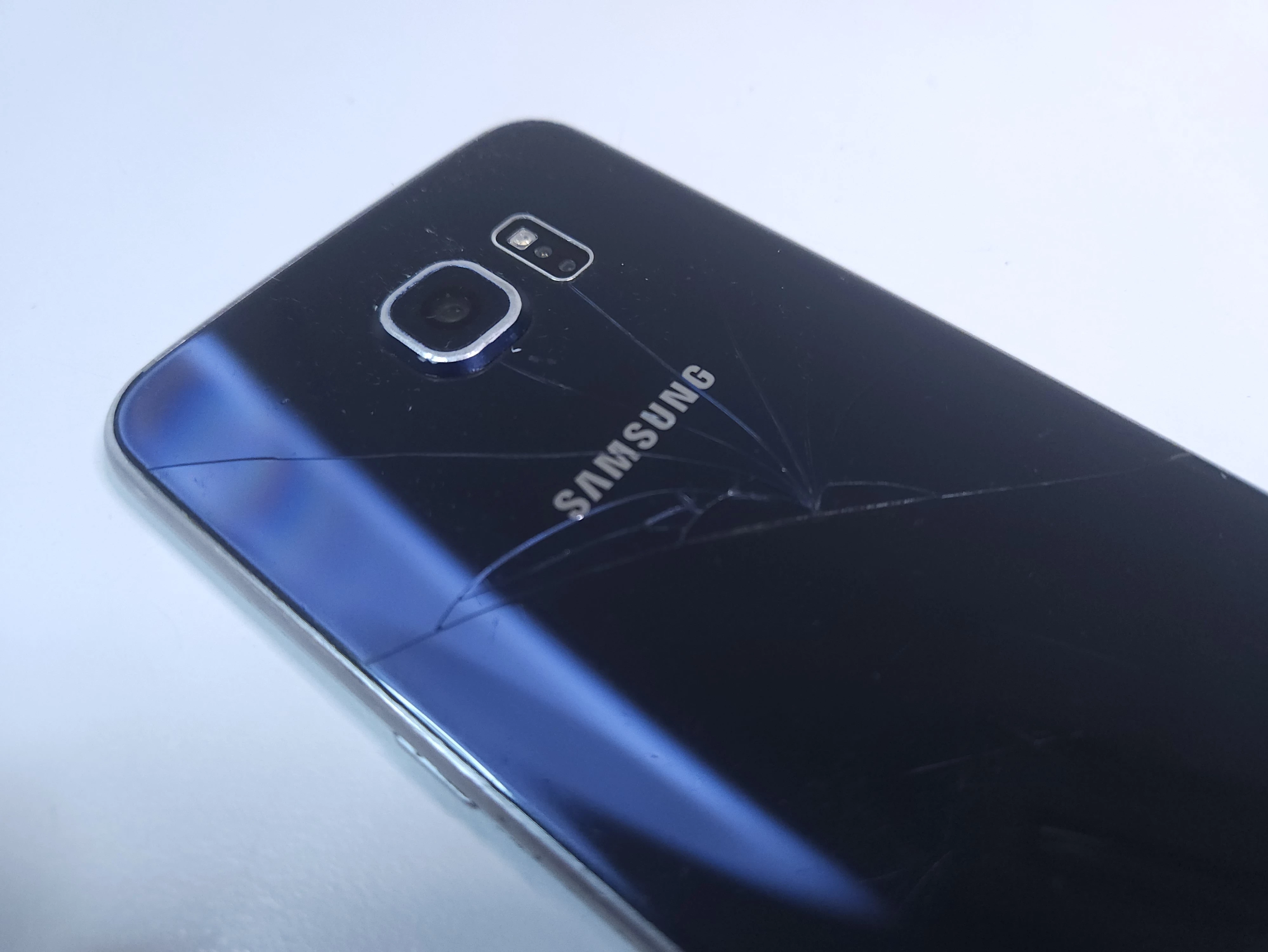 telefon-samsung-galaxy-s6-364gb-stan-11323-2