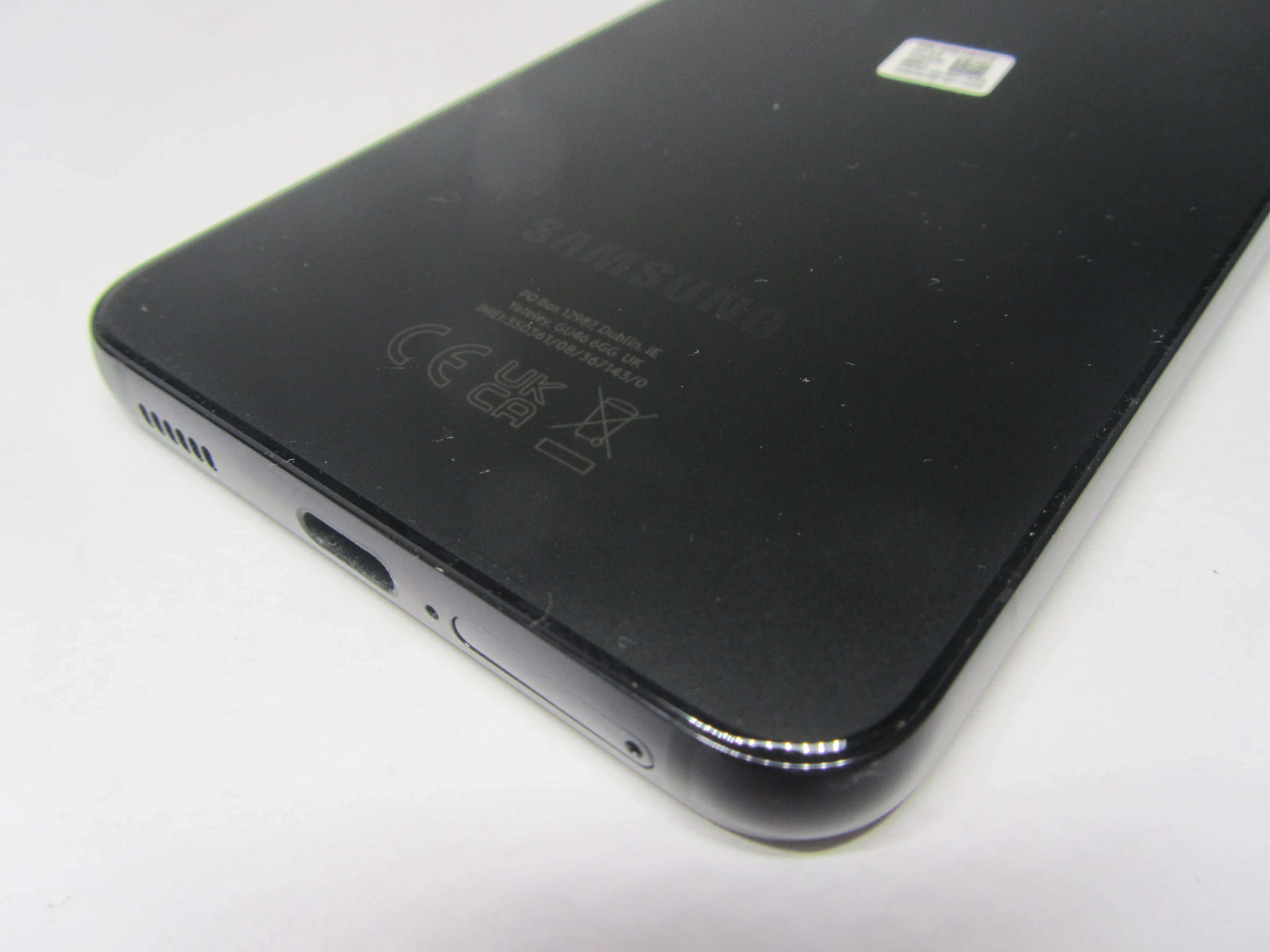 samsung-galaxy-s22-8128gb-zestaw-przekatna-ekranu-610