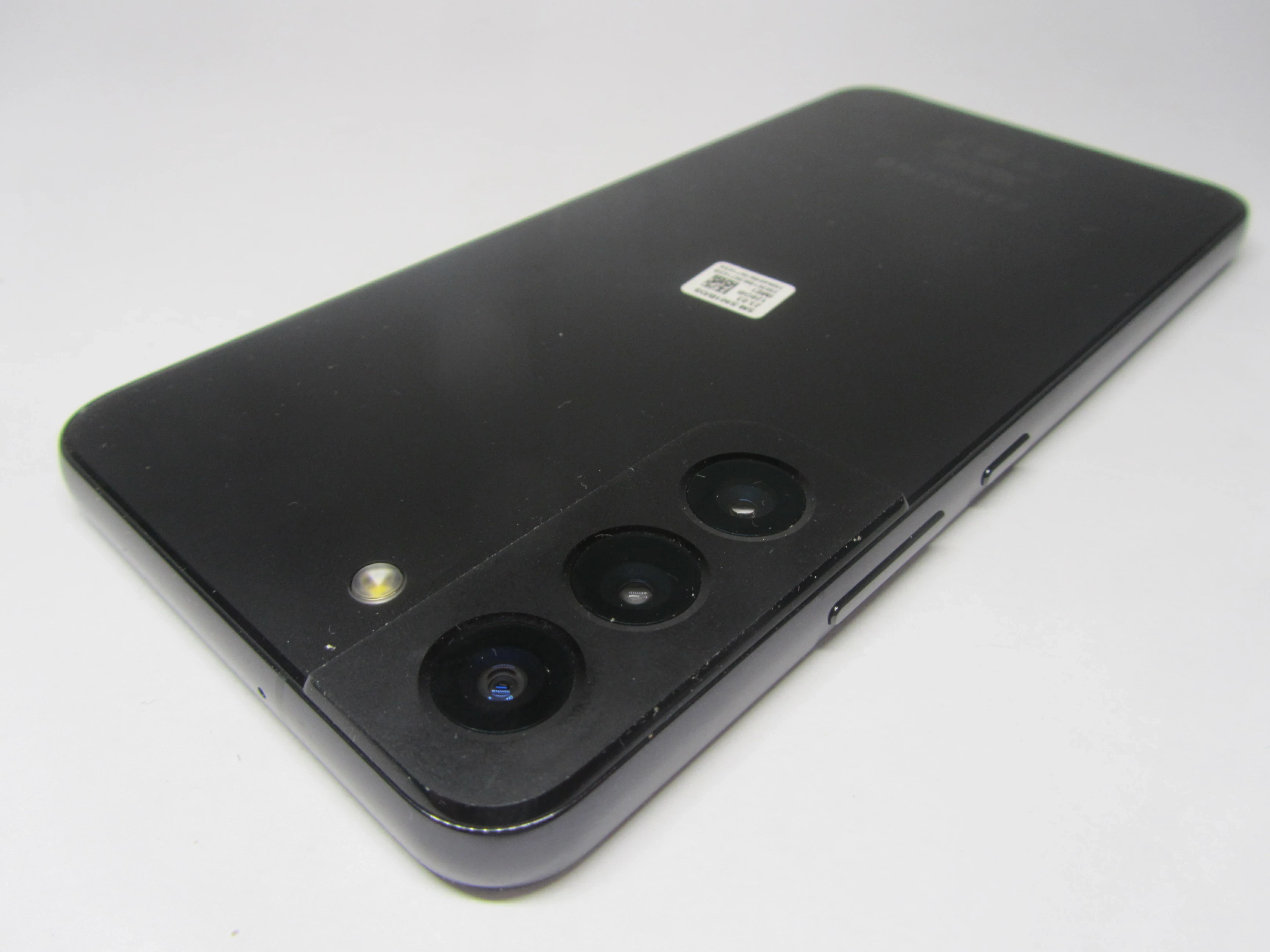 samsung-galaxy-s22-8128gb-zestaw-pamiec-ram-202865-214113