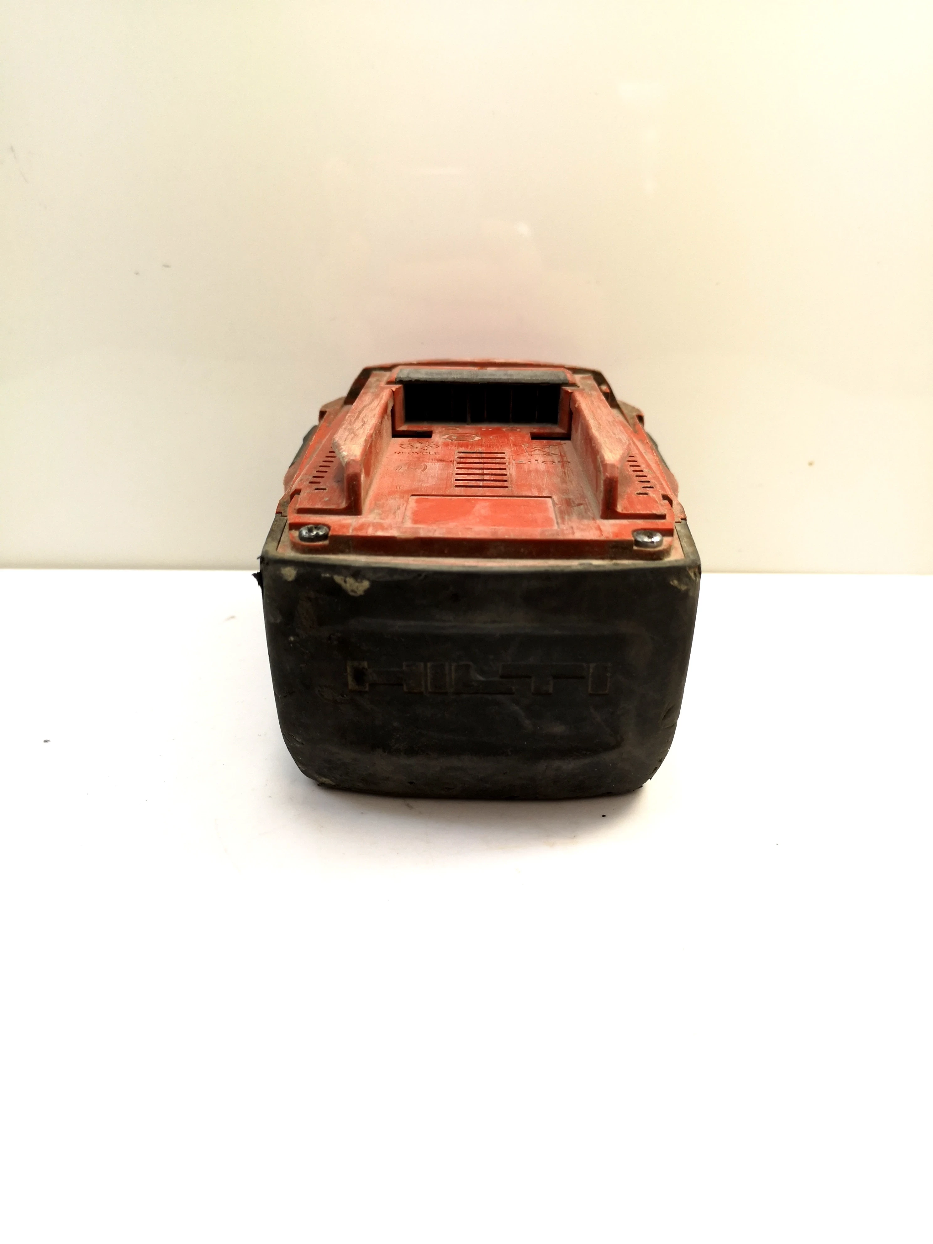 akumulator-li-ion-hilti-b22-80-ah-216-v-pojemnosc-akumulatora-800