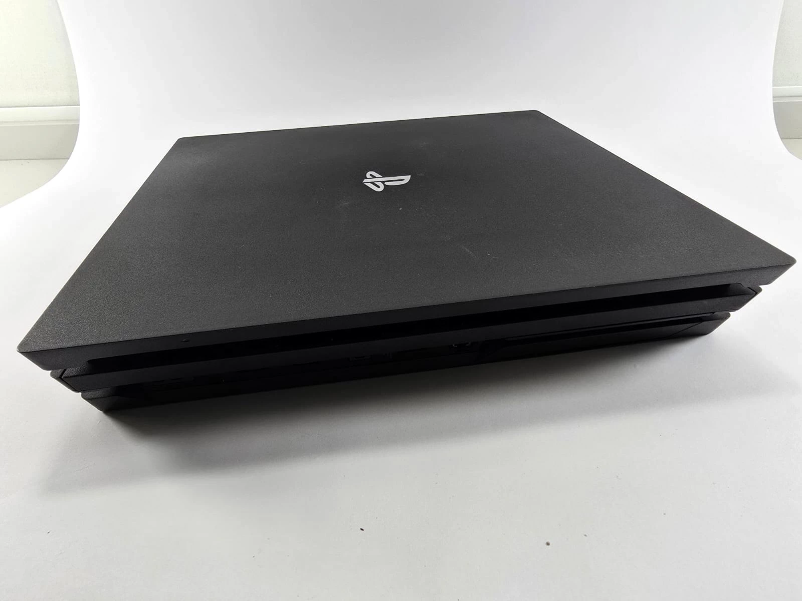 playstation-4-pro-1-tb-pad-czarny-ean-gtin-711719405078