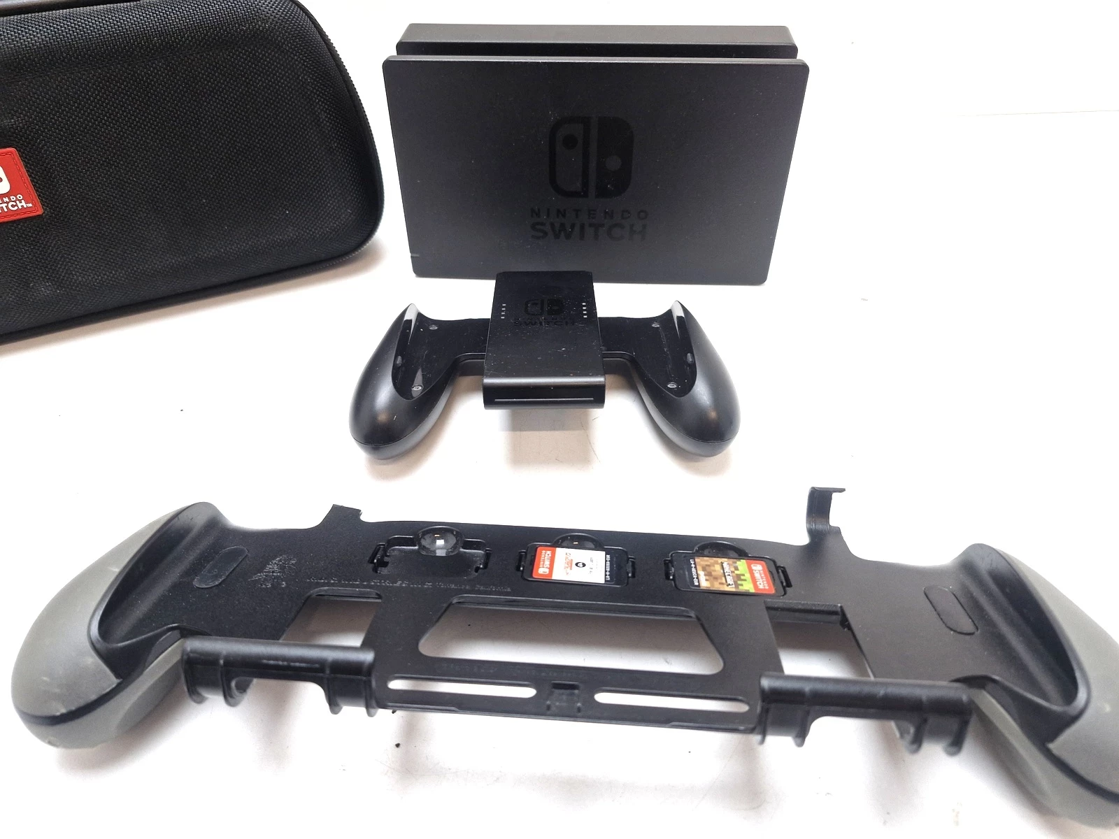 konsola-nintendo-switch-szara-hac001-akcesoria-2-gry-gry-w-zestawie-205998-225574