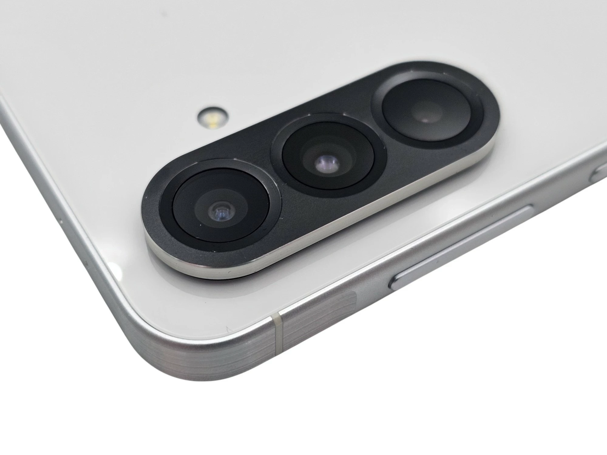 telefon-samsung-galaxy-a56-5g-8gb-128gb-67-5000mah-opis-wbudowana-pamiec-202869-214189