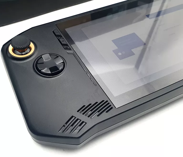 konsola-msi-claw-a1m-core-ultra-i7-155h-16512gb-stan-11323-2