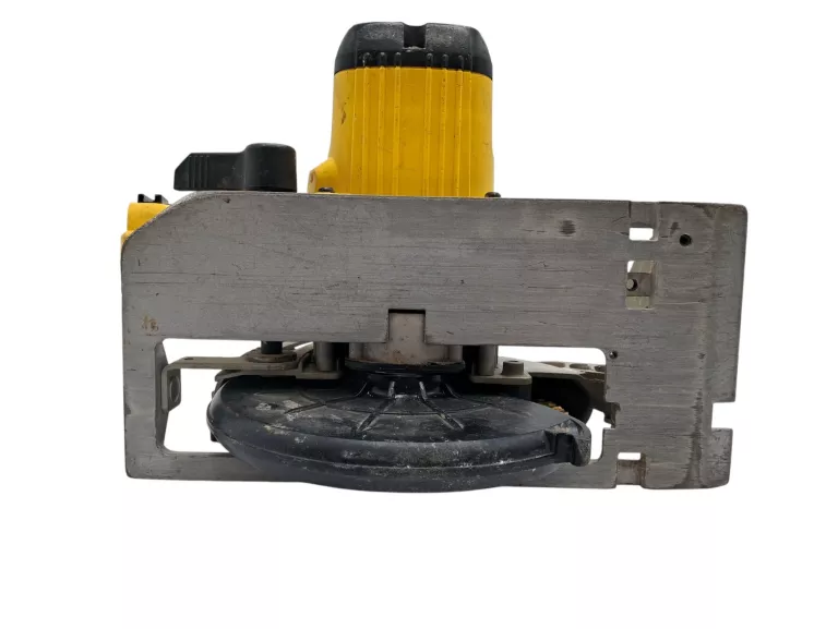 pilarka-tarczowa-dewalt-dcs391-760w-5150-rpm-stan-11323-2