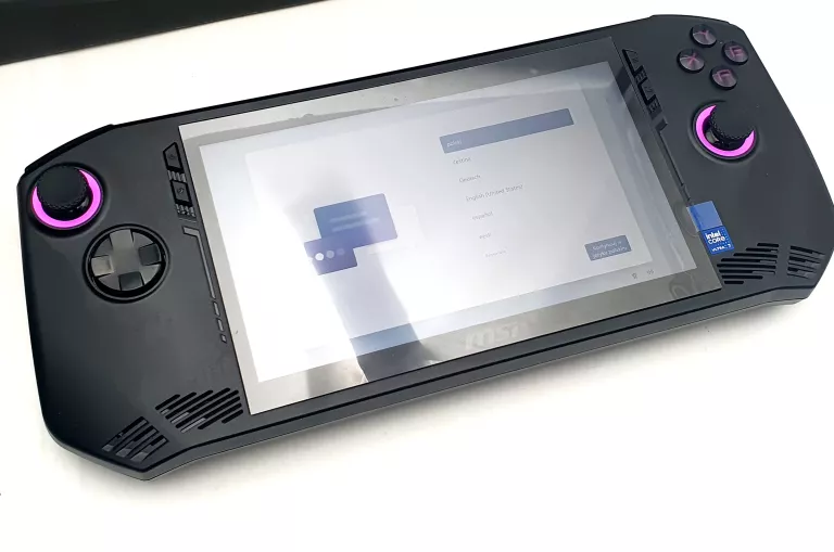 konsola-msi-claw-a1m-core-ultra-i7-155h-16512gb-kod-producenta-claw-a1m-064pl