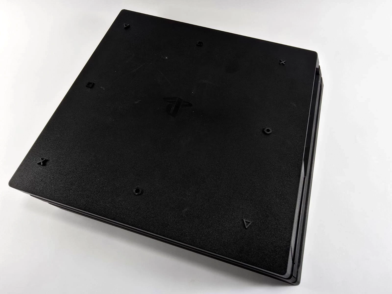 playstation-4-pro-1-tb-pad-czarny-wersja-130590-3