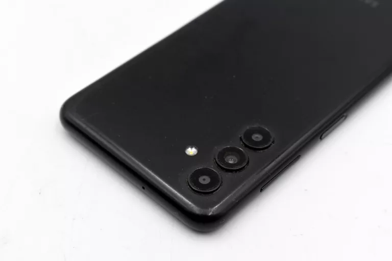 telefon-samsung-galaxy-a13-5g-4gb64gb-przekatna-ekranu-660