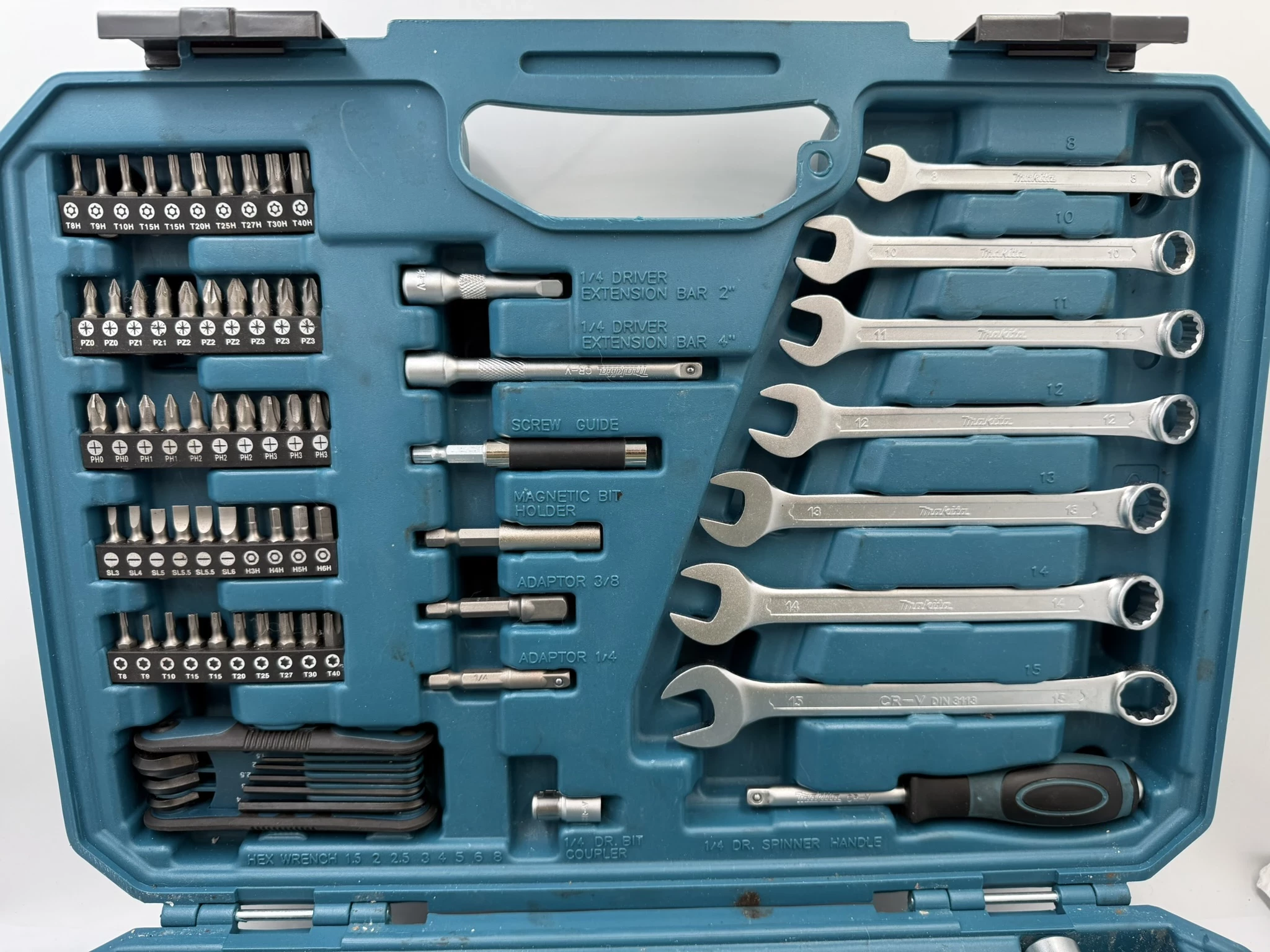 zestaw-kluczy-nasadowych-makita-e-06616-120-szt-kod-producenta-e-06616