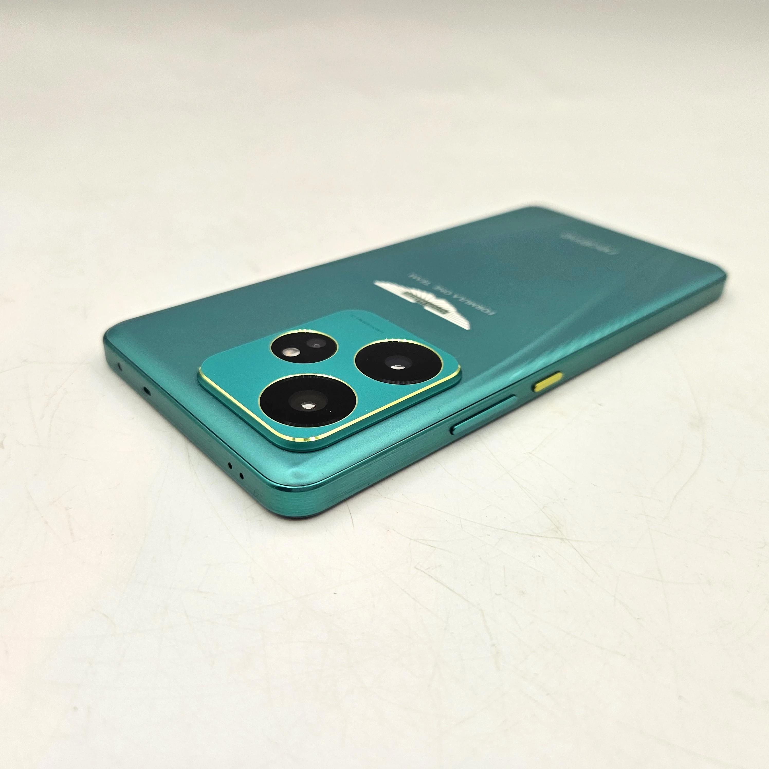 realme-gt-7-dream-edition-aston-martin-5g-16512gb-opcje-sim-202821-213909