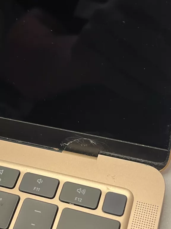 laptop-apple-macbook-air-a2337-m1-8256gb-pojemnosc-dysku-256