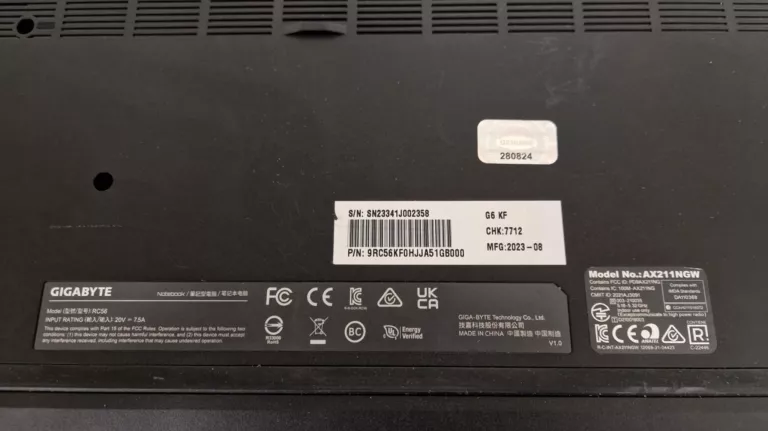 laptop-gigabyte-g5-kf-156-intel-core-i5-16-gb-512-gb-gtx4060-przekatna-ekranu-156