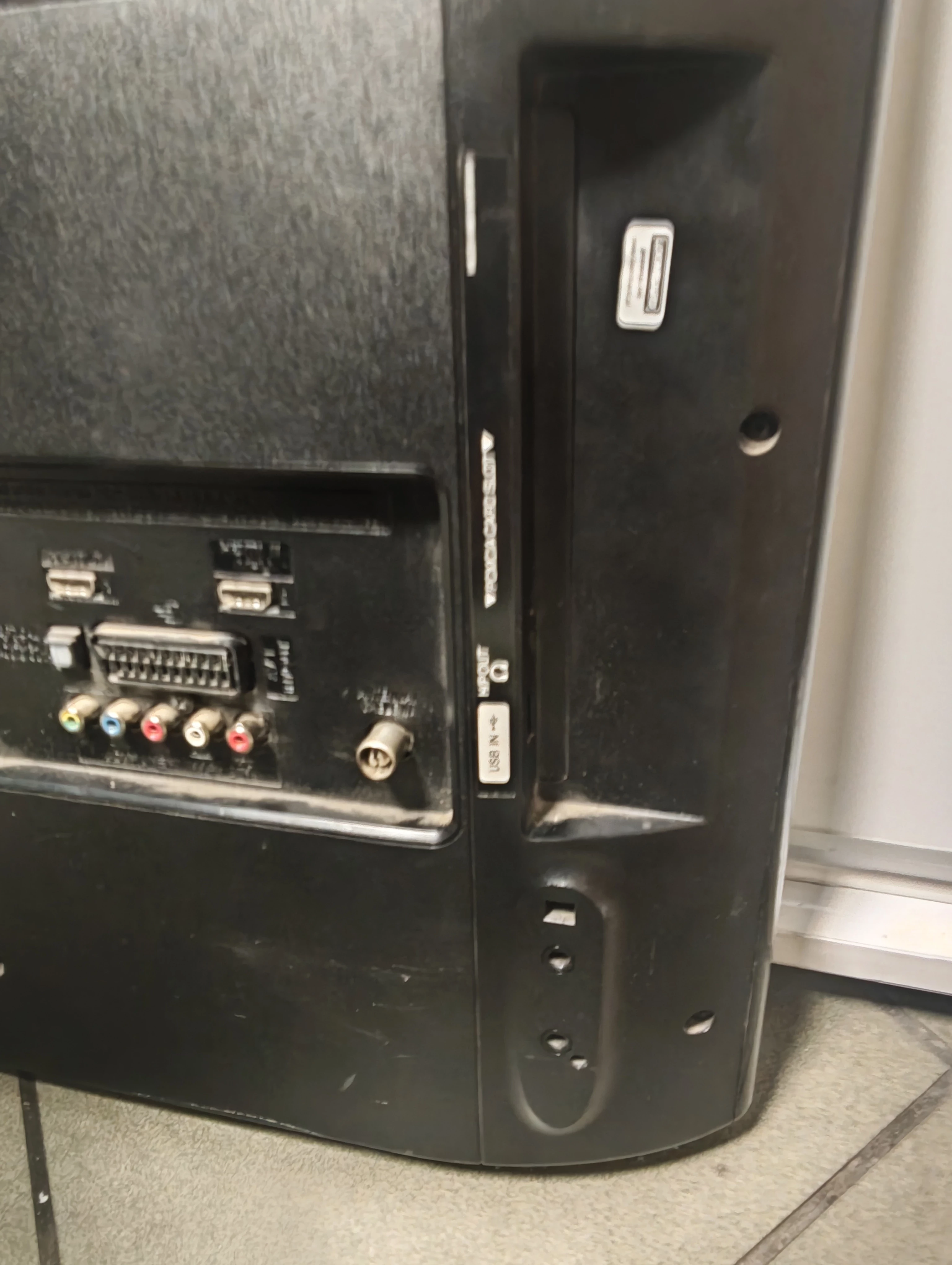 tv-lg-32lb561b-pilot-brak-podstawy-przekatna-ekranu-cale-3200