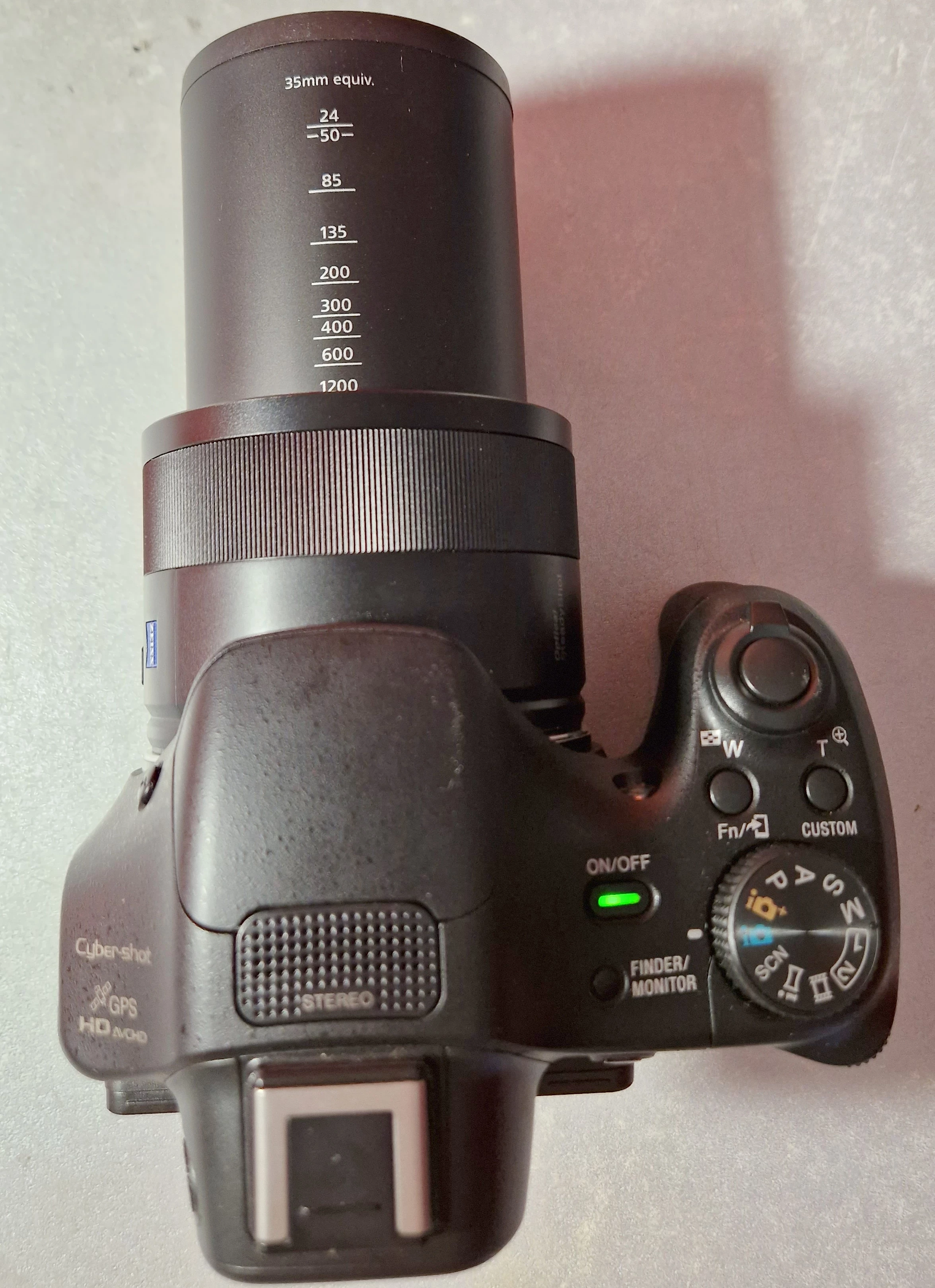 aparat-cyfrowy-sony-dsc-hx400v-bateria-ladowarka-torba-model-dsc-hx400v