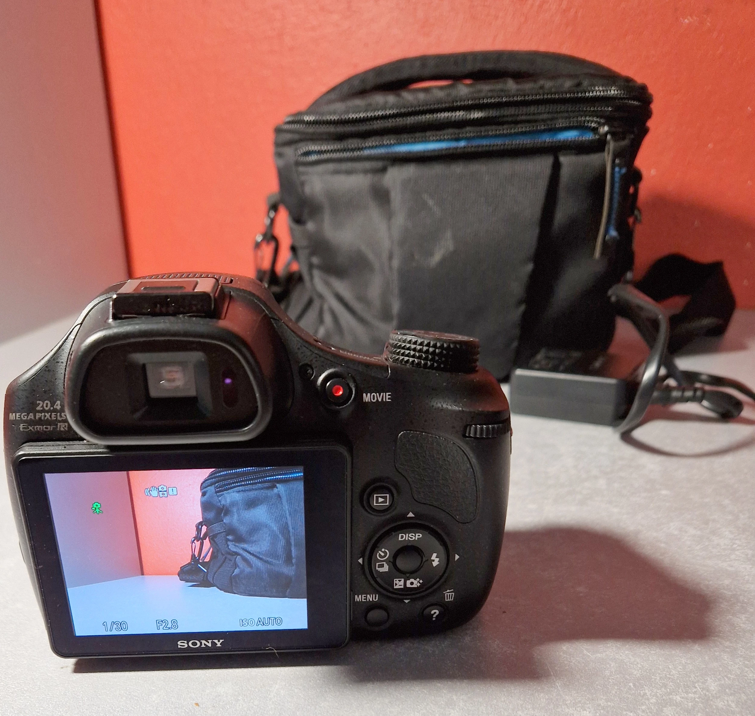 aparat-cyfrowy-sony-dsc-hx400v-bateria-ladowarka-torba-emilii-gierczak-35-szczecin-rs