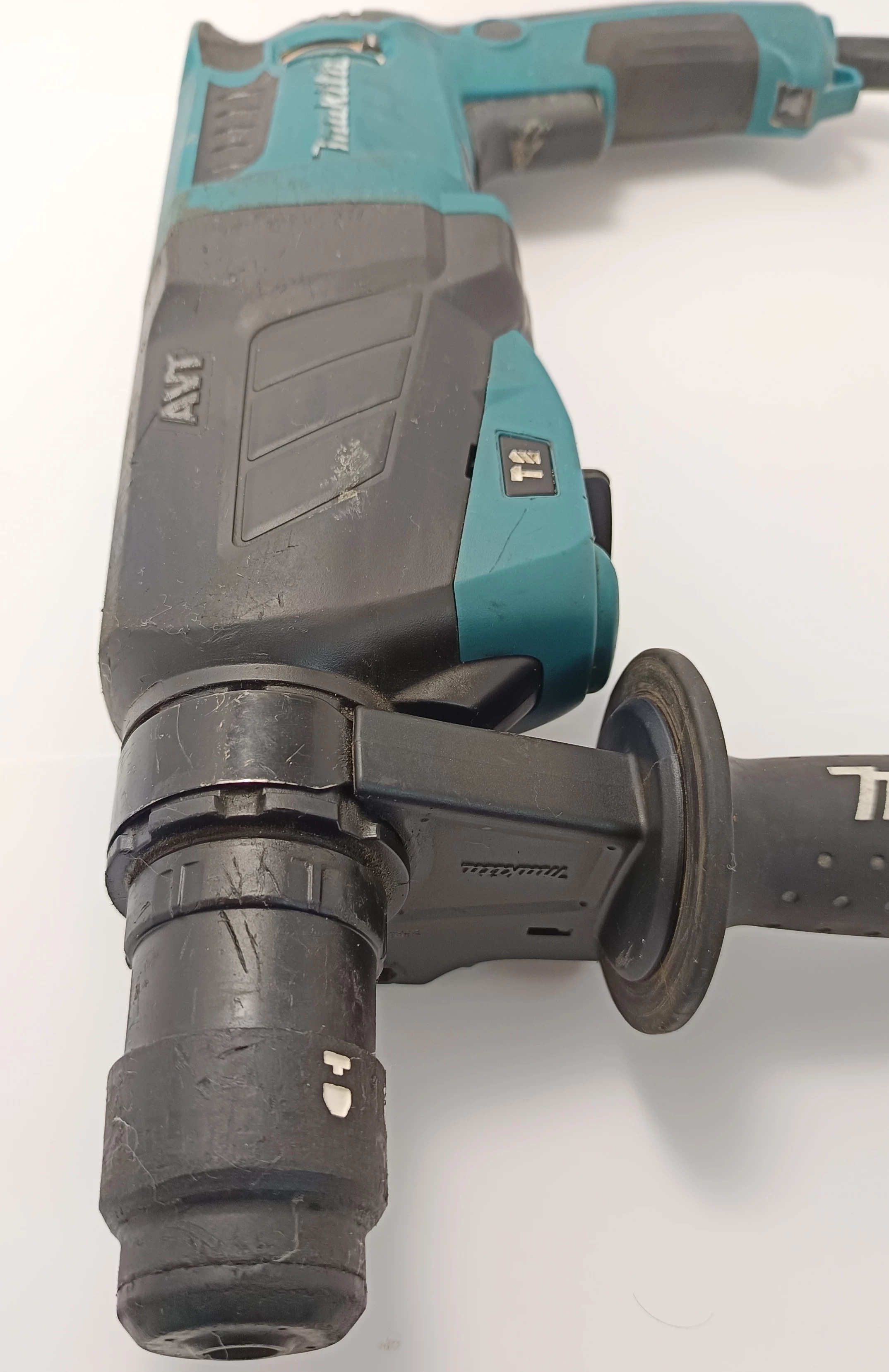 mlotowiertarka-makita-hr2631-stan-11323-2