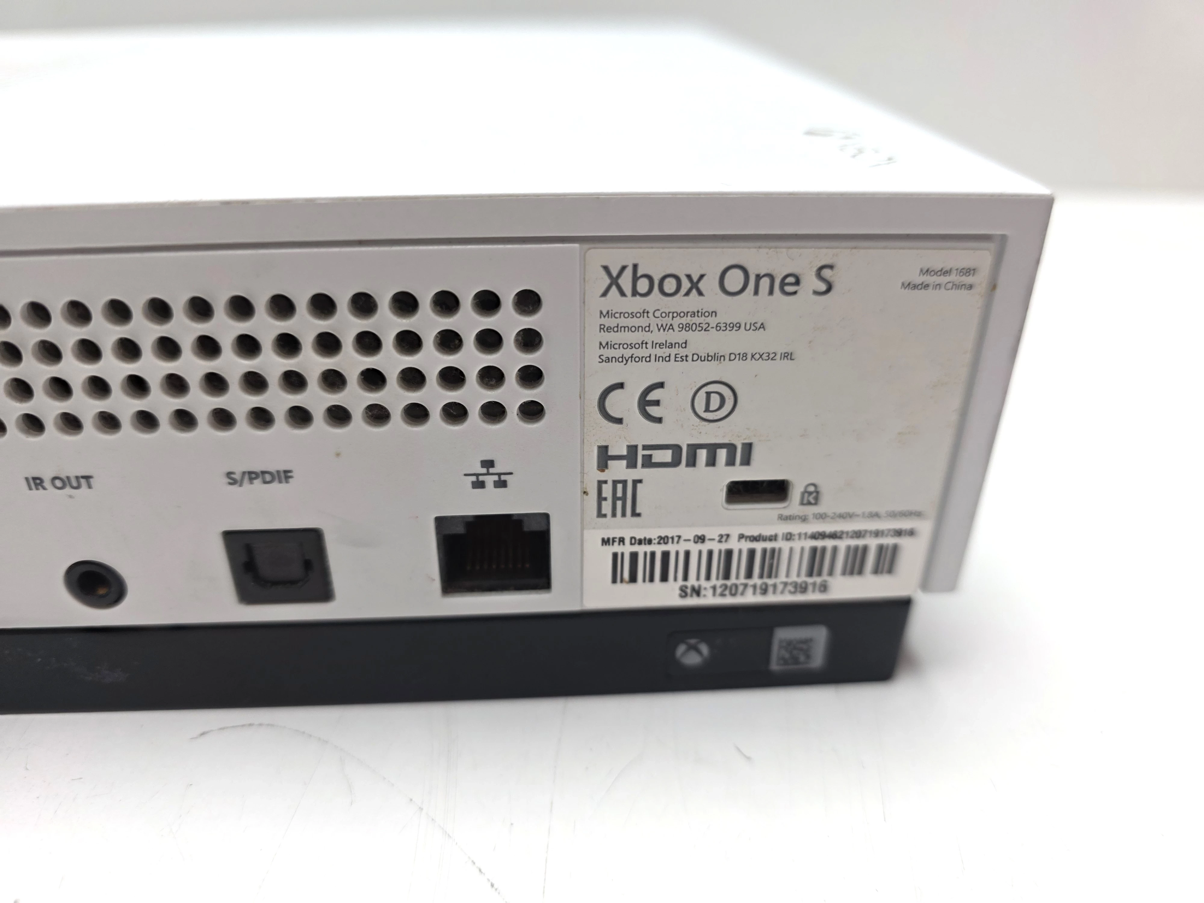 konsola-xbox-one-s-500-gb-pad-kod-producenta-zq9-00046