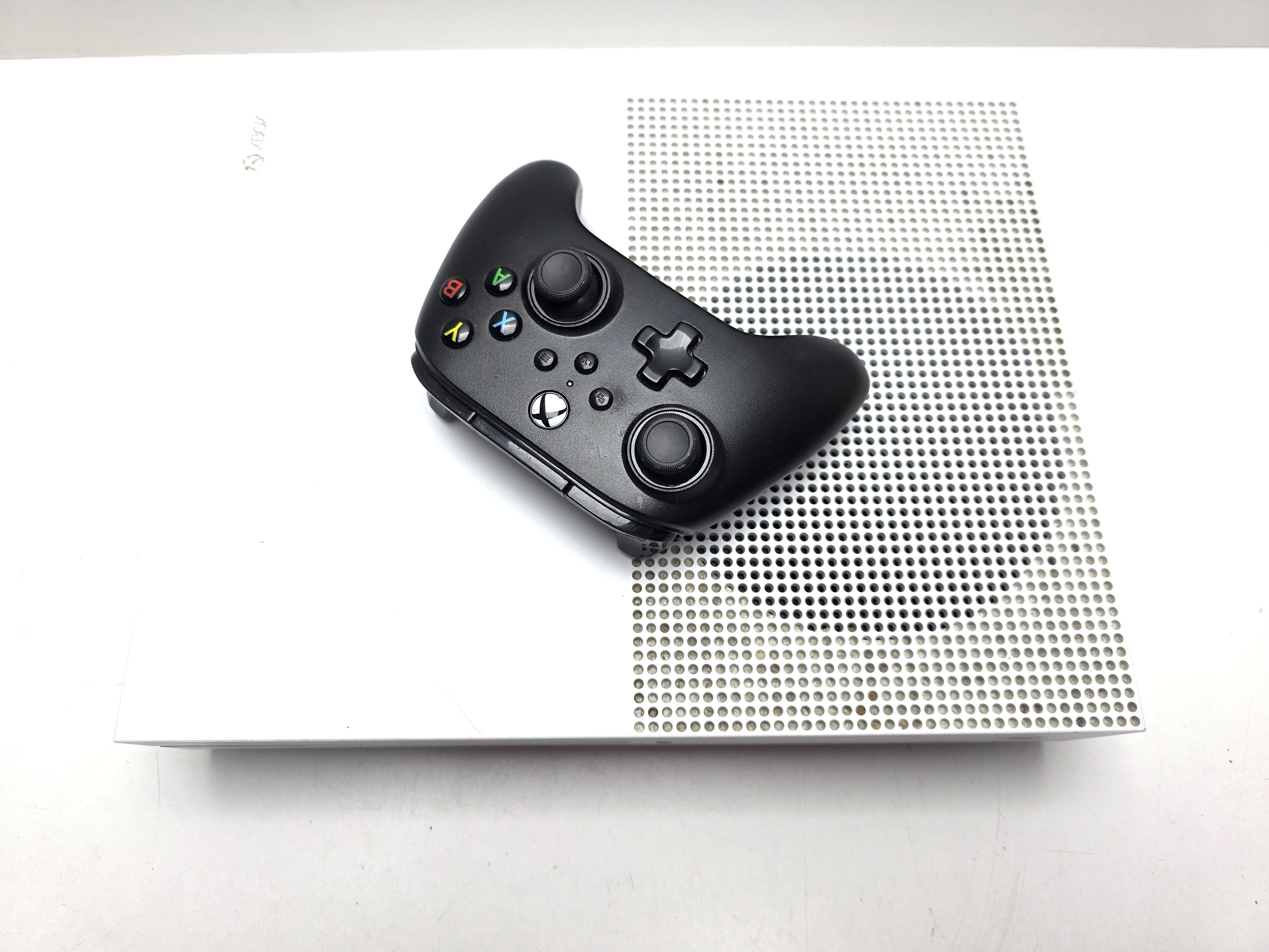 konsola-xbox-one-s-500-gb-pad-ean-gtin-5900626820608