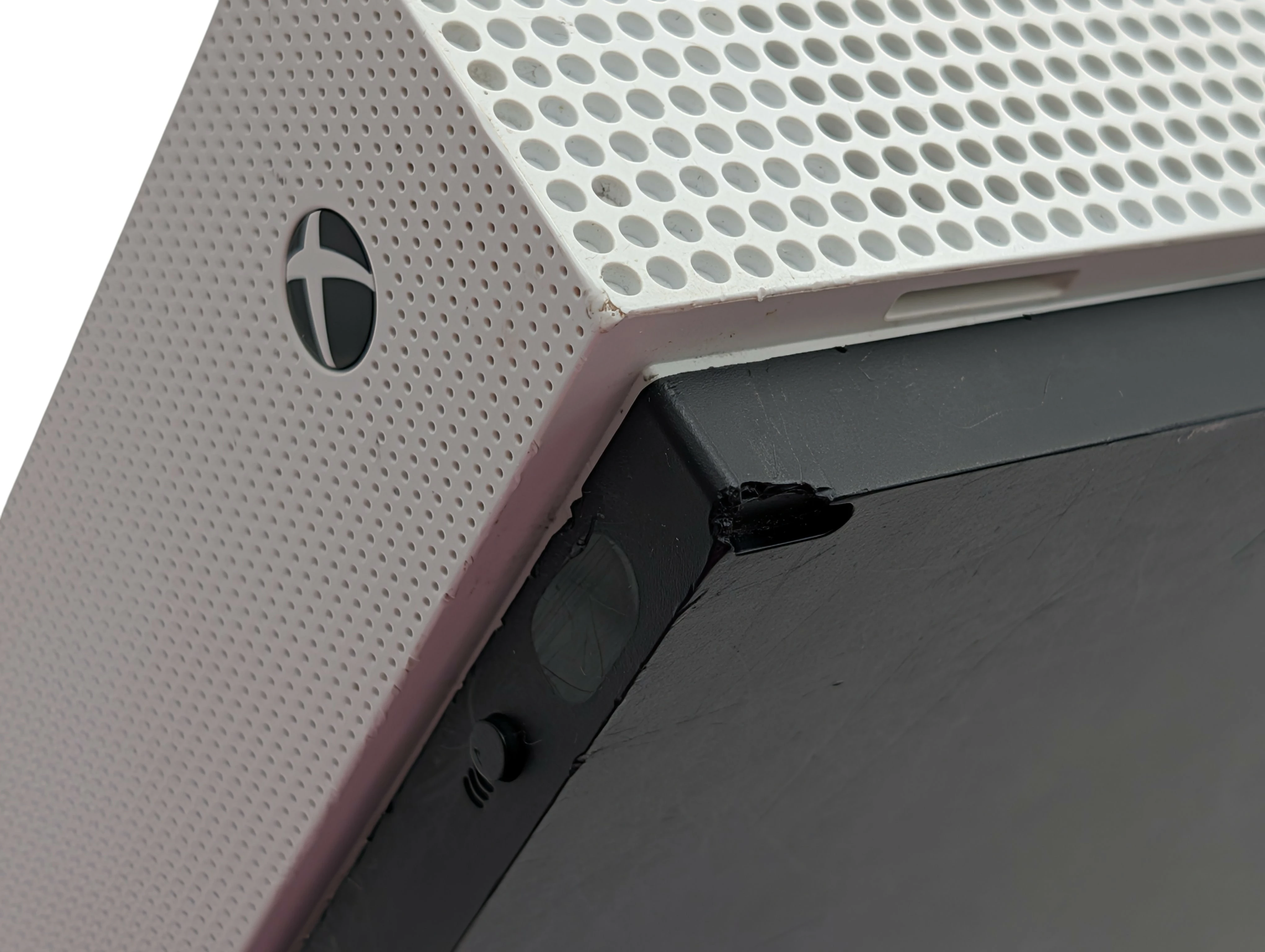 konsola-microsoft-xbox-one-s-1tb-model-1681-blu-ray-pad-dysk-wbudowana-pamiec-5179-352249