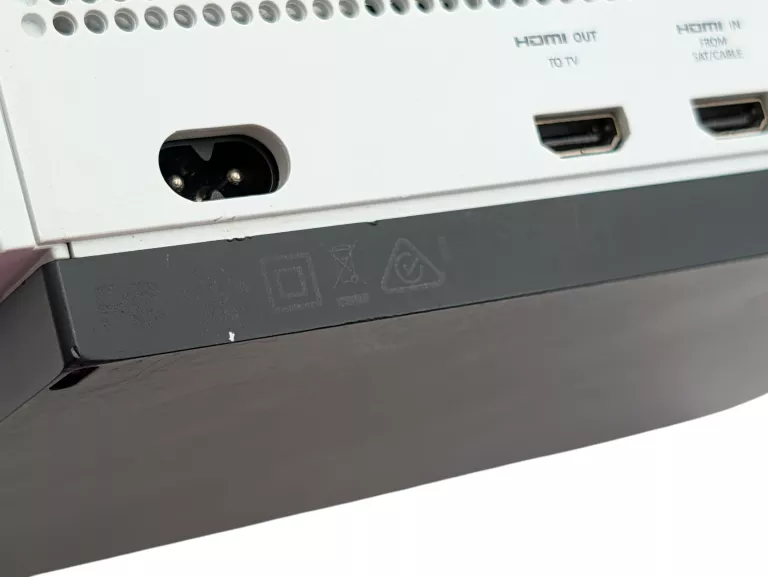 konsola-microsoft-xbox-one-s-1tb-model-1681-blu-ray-pad-kolor-249512-1647414